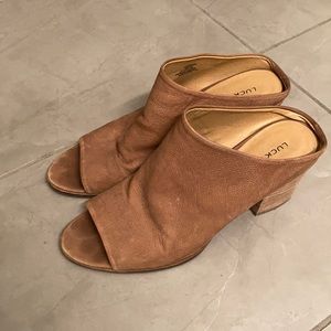 Lucky Brand brown clogs